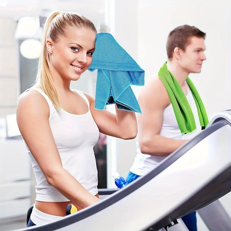 Quick-Dry Sports Towel with Storage Case - Cooling Microfiber Gym Towel